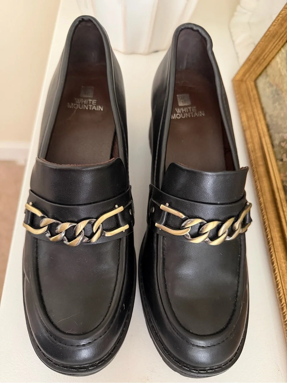 White Mountain Black Leather Chain-Trim Loafers
